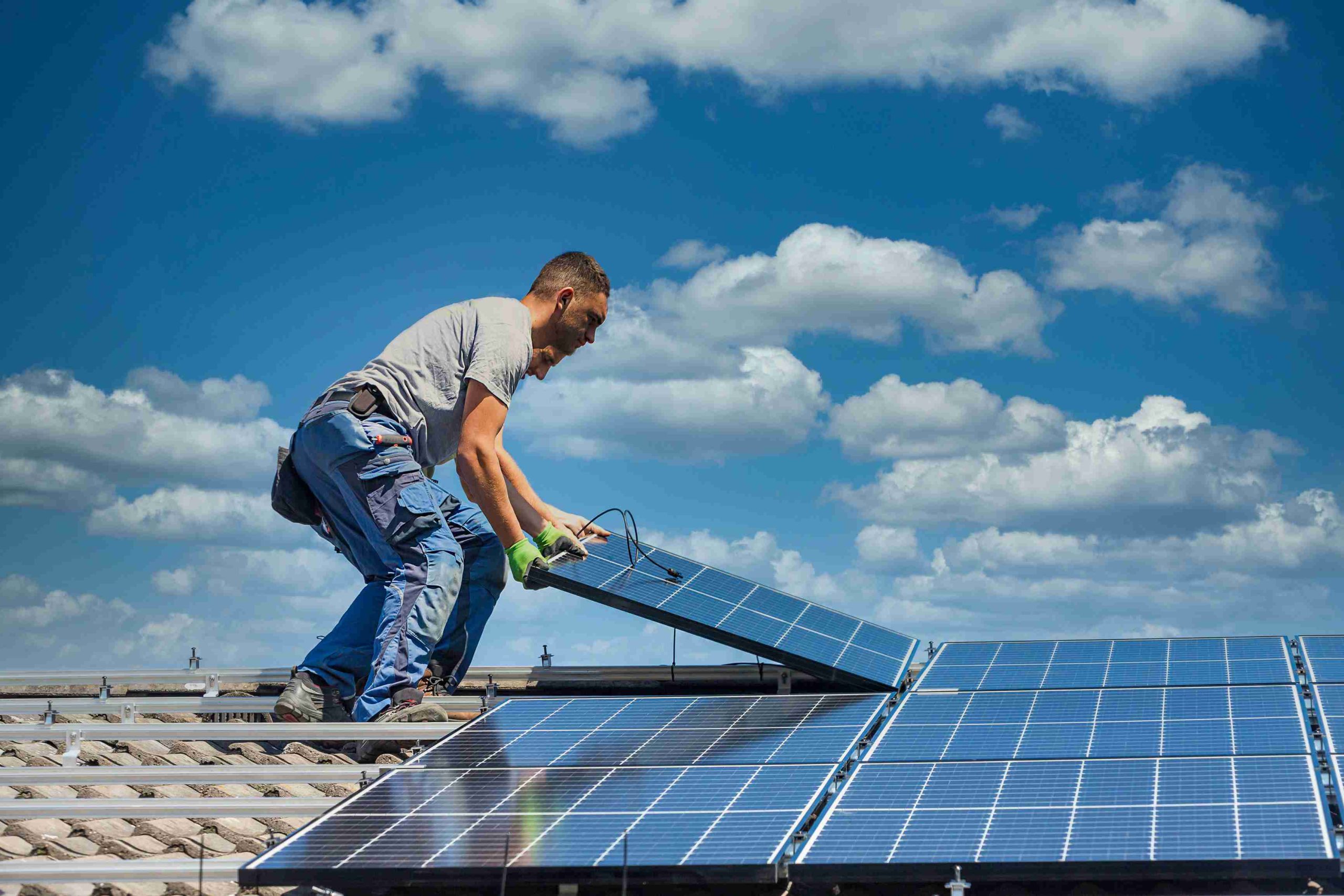 Installation de panneaux solaires photovoltaïques